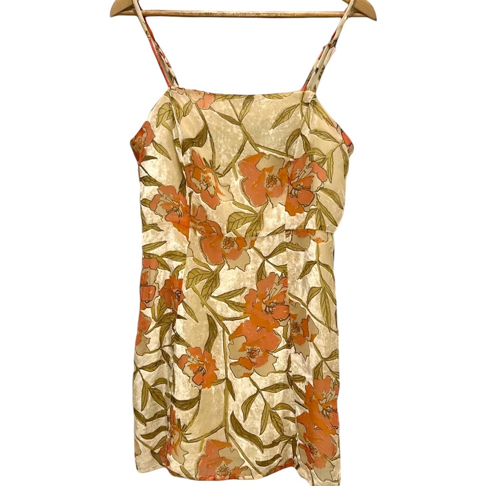 Lulu’s Dress - Picture 5 of 6